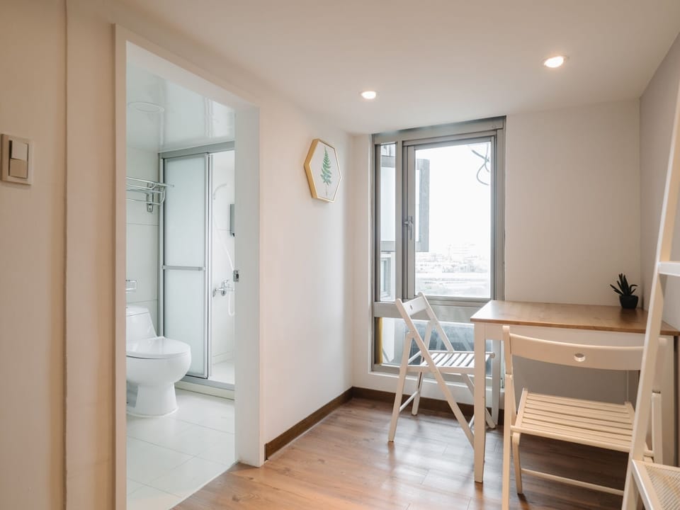 Signature Duplex | In-room dining
