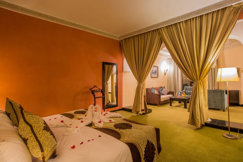 Royal Suite | Premium bedding, Select Comfort beds, minibar, in-room safe