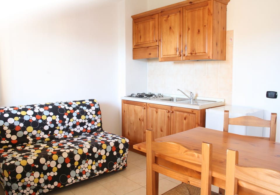 Apartment, 1 Bedroom, Annex Building (2 pax) | Private kitchenette | Fridge