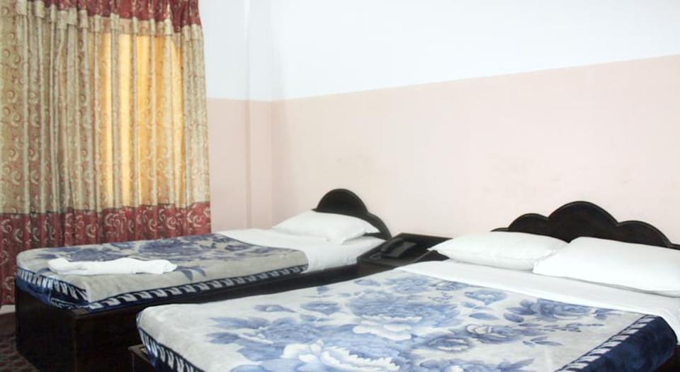 Standard Double or Twin Room | In-room safe, desk, iron/ironing board, free WiFi