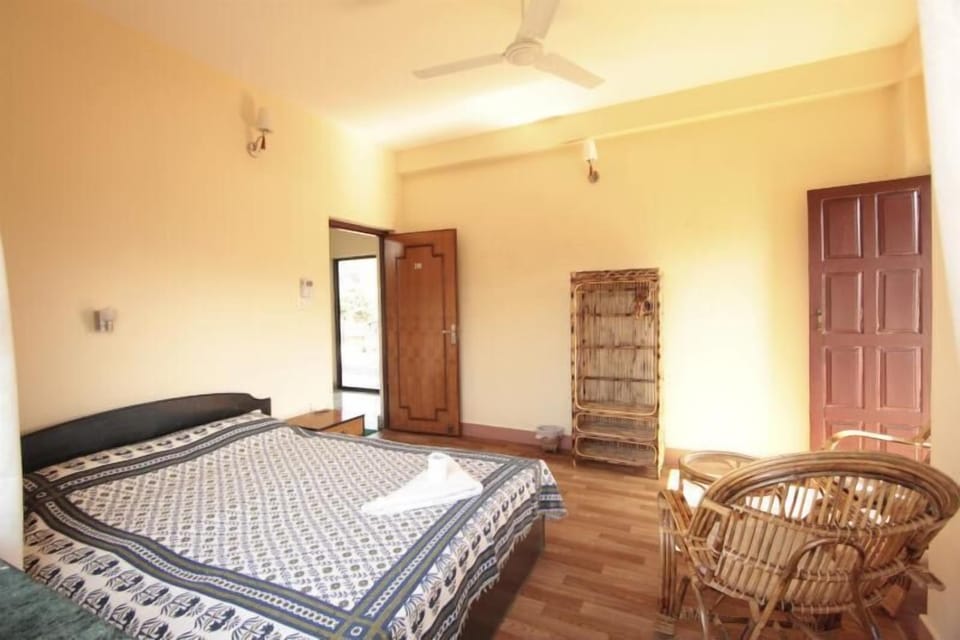In-room safe, desk, iron/ironing board, rollaway beds