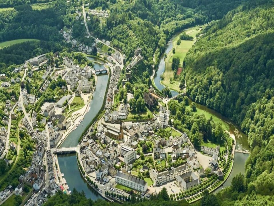 Region [summer] (>5 km)