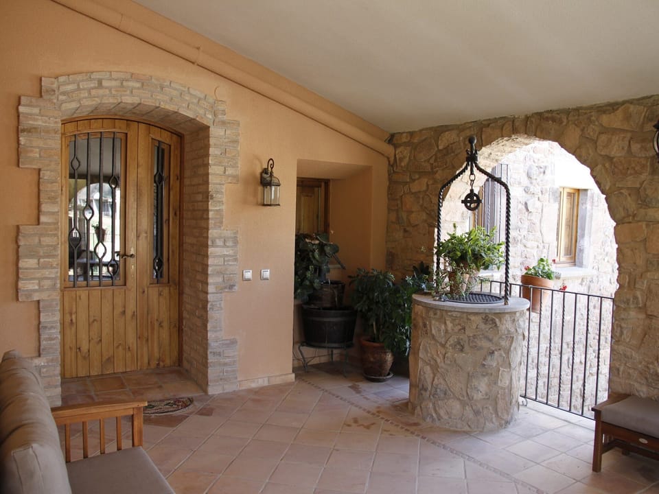 Entrance / Reception