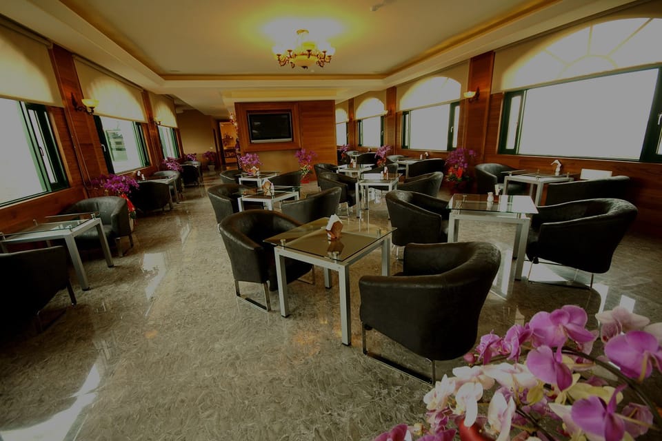 Food court