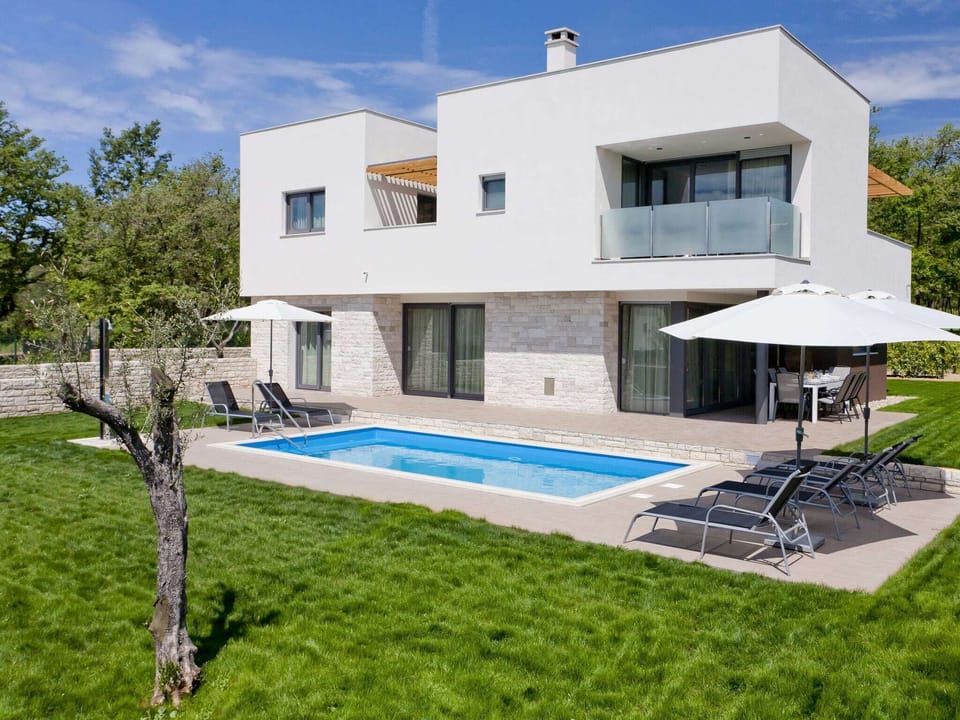 Holiday Home Exterior [summer]