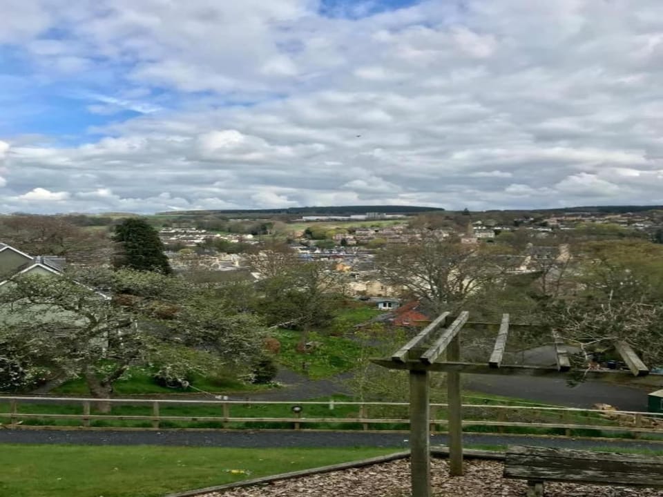 Region [summer] (>5 km)