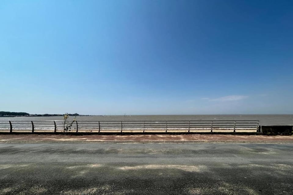 Immediate Surroundings [summer] (<1 km)