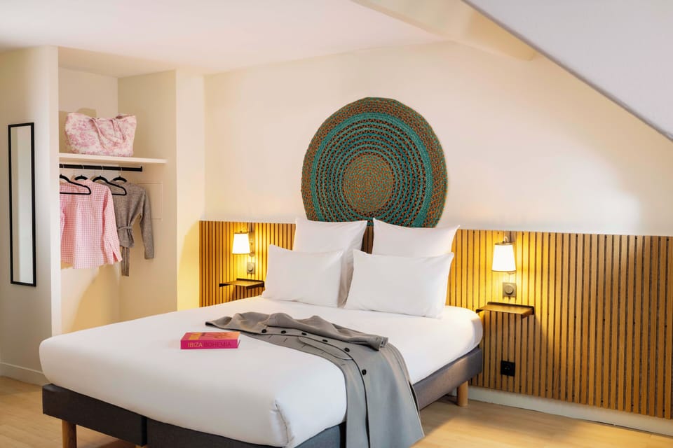 Triple Room | Desk, blackout drapes, soundproofing, iron/ironing board