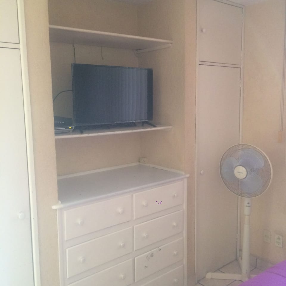 Exclusive Double Room, 1 King Bed, Private Bathroom, Tower | Minibar, WiFi (free), bed sheets