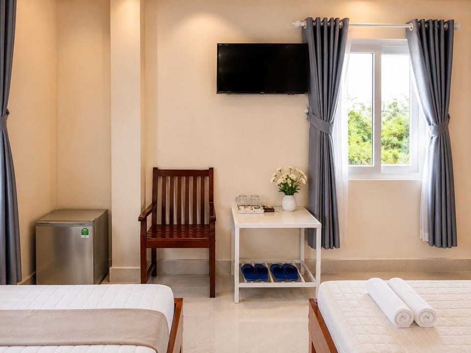 Family Room | Premium bedding, memory foam beds, minibar, individually furnished