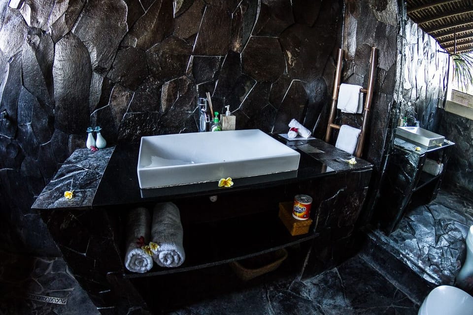 Bungalow, Private Pool | Bathroom sink