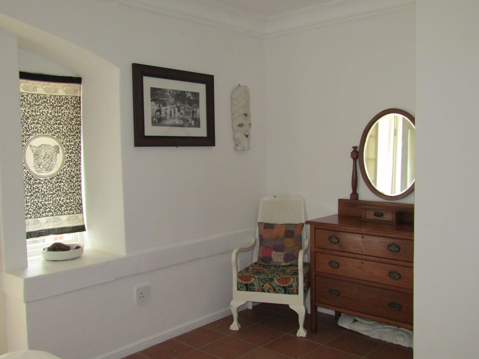 Deluxe Double or Twin Room, 1 Bedroom, Garden View, Garden Area (Room 2) | Individually decorated, individually furnished, laptop workspace