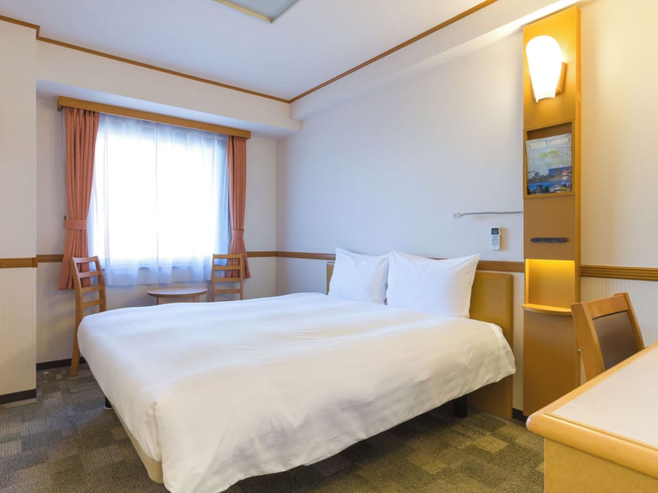 Desk, blackout drapes, iron/ironing board, free WiFi