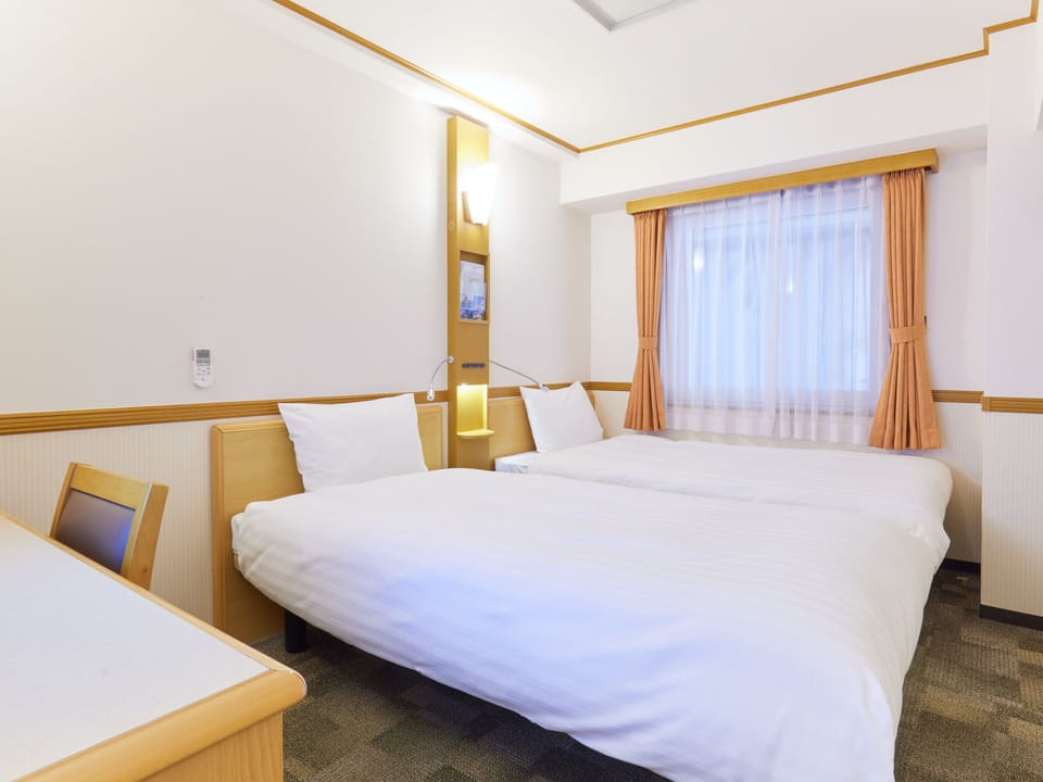 Desk, laptop workspace, blackout drapes, free WiFi