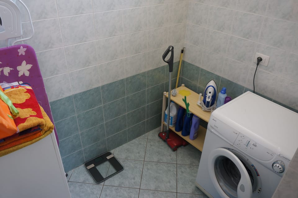 IzzHome Regina Margherita Apartment in Pula