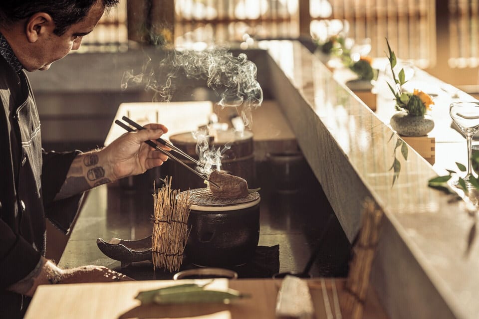 3 restaurants; breakfast, lunch, and dinner served