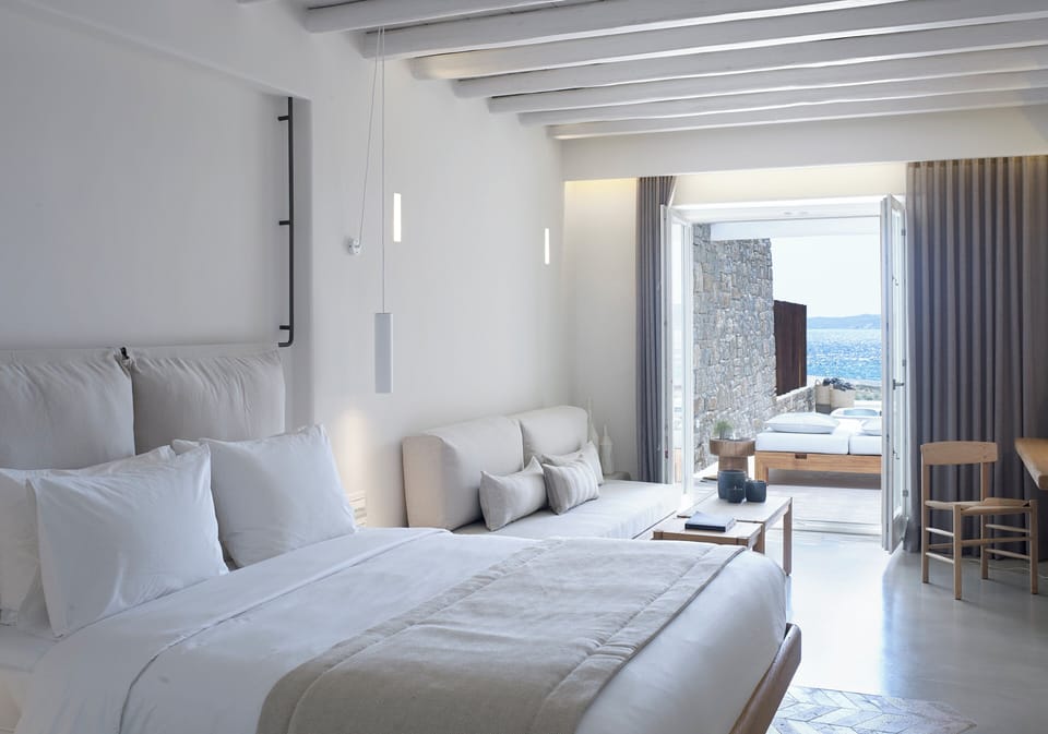 The Coast Beachfront Suite with Jetted Tub | Premium bedding, minibar, free WiFi, bed sheets