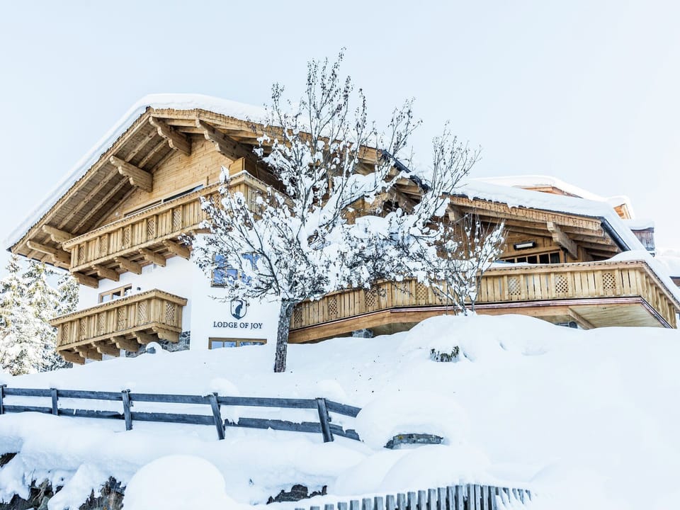 Holiday Home Exterior [winter]