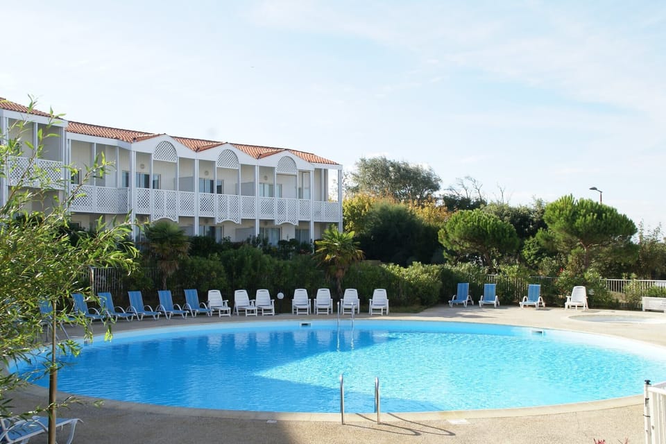 Holiday Home Swimming Pool
