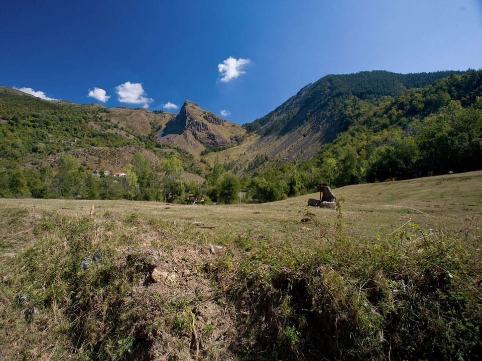 Surroundings [summer] (1-5 km)