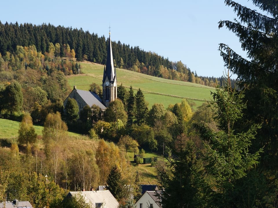 Surroundings [summer] (1-5 km)