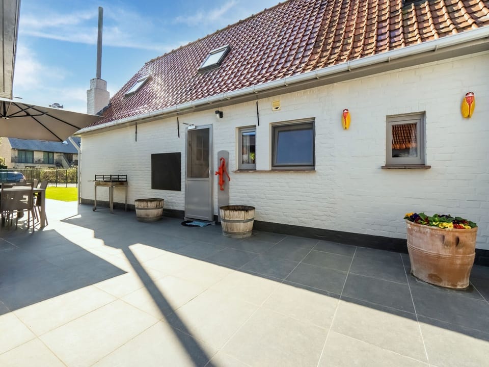 Holiday Home Exterior [summer]