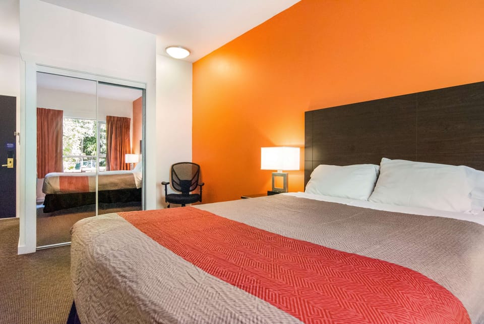 Desk, blackout drapes, iron/ironing board, free WiFi