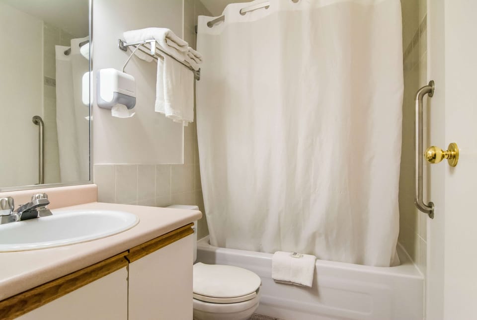 Motel 6 Surrey, BC Motel in Surrey