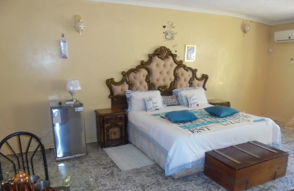 Luxury Double Room (Buffalo) | Free WiFi