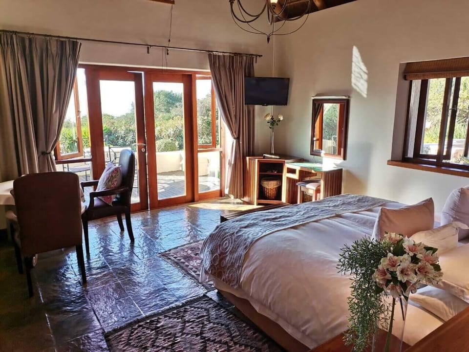 Family Loft, 1 Bedroom (Room 02) | In-room safe, desk, laptop workspace, blackout drapes
