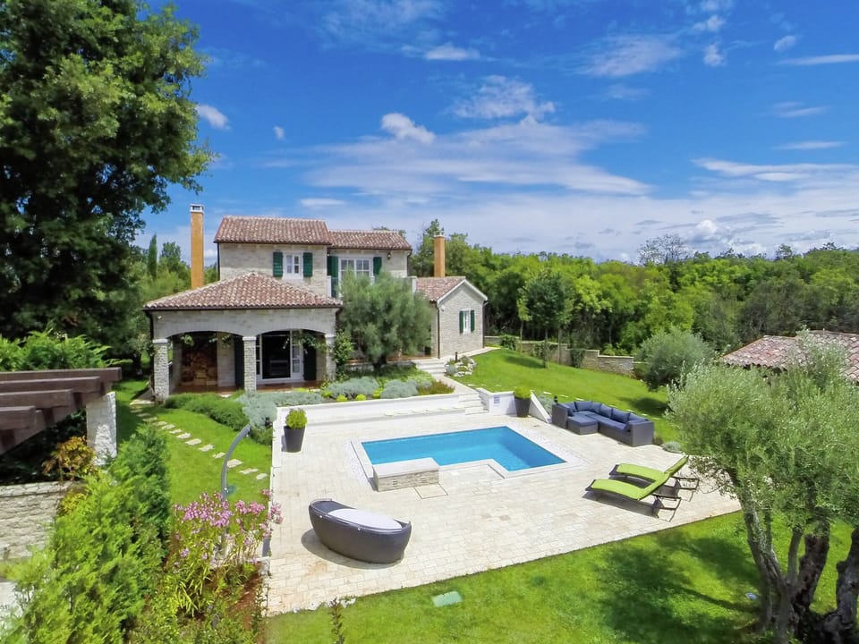 Holiday Home Swimming Pool