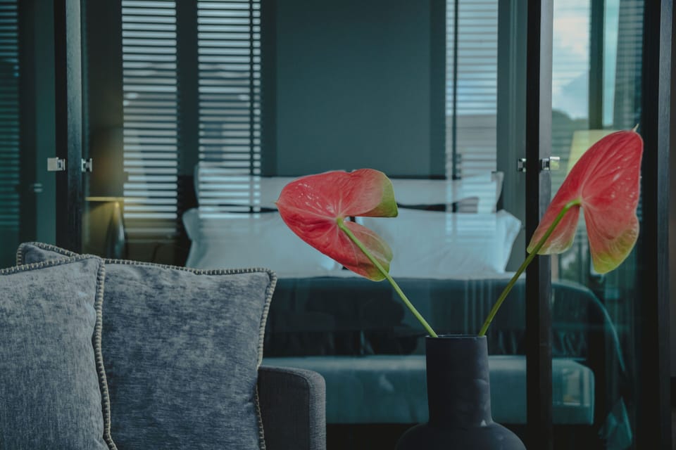 Romantic Suite | Premium bedding, down comforters, minibar, in-room safe