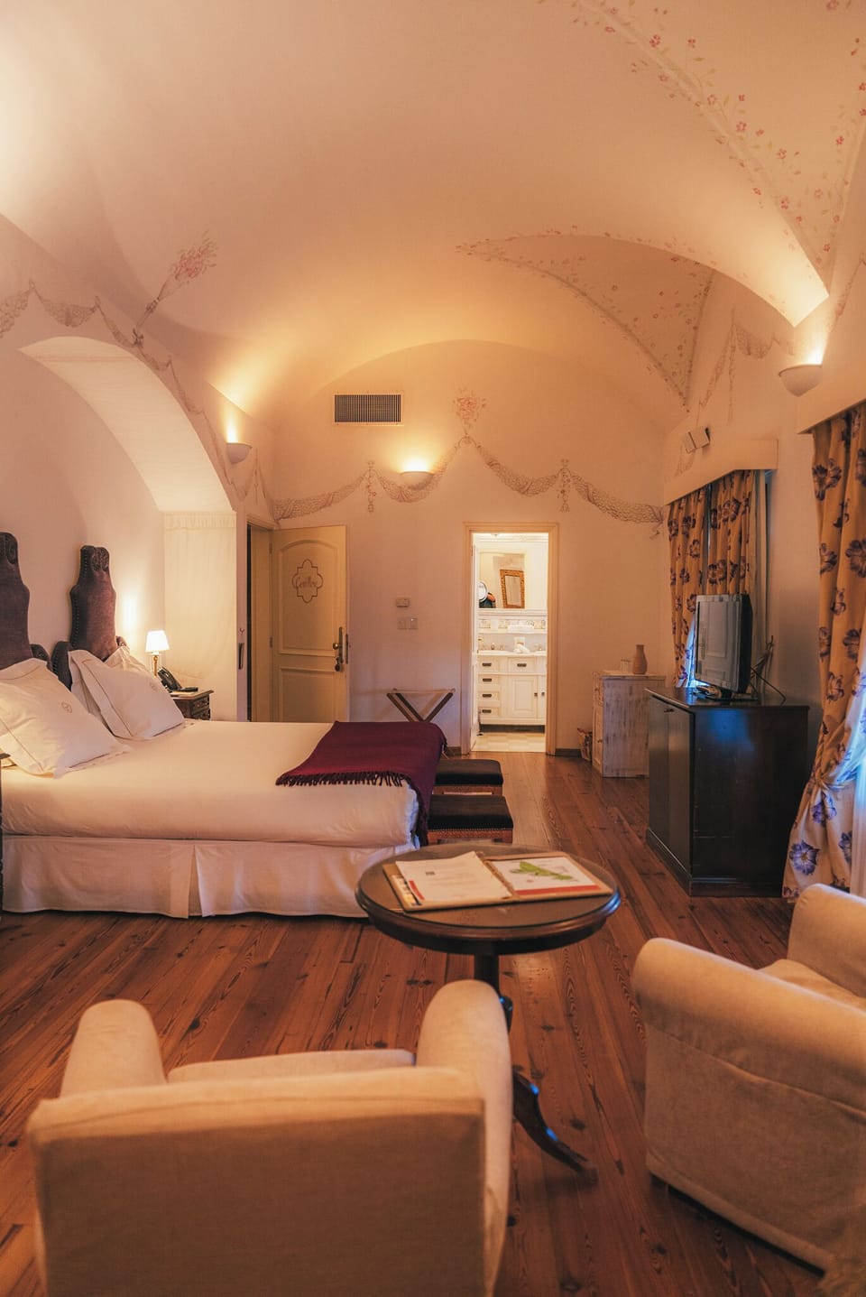 Junior Suite, Multiple Beds, Private Bathroom | Minibar, in-room safe, desk, soundproofing