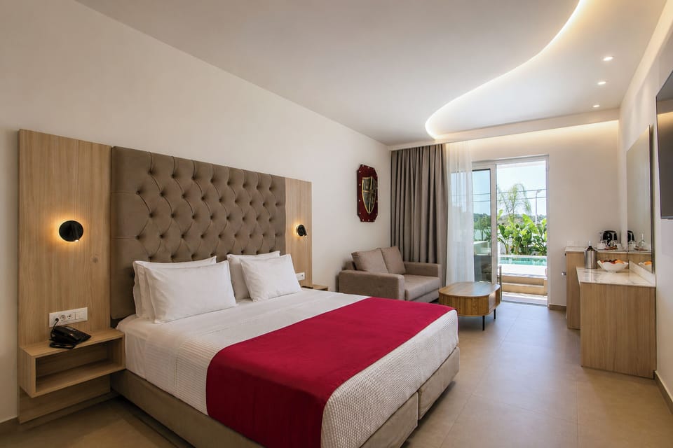 Junior Suite, Private Pool, Pool View | Premium bedding, memory foam beds, in-room safe, soundproofing