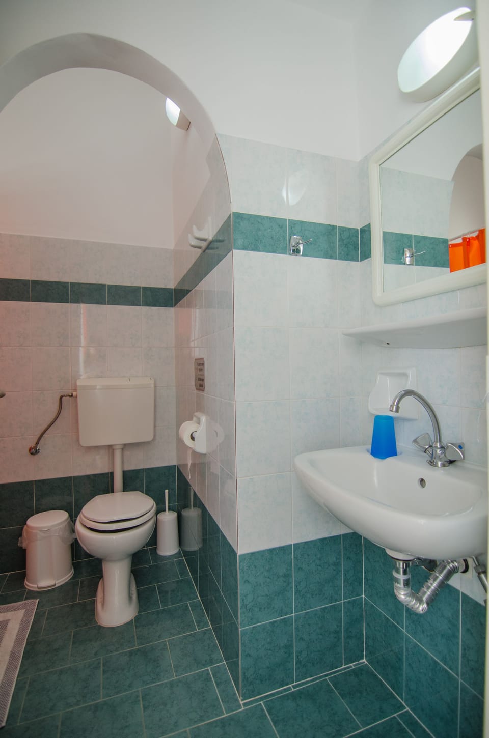 Triple Room, Garden View | Bathroom | Shower, hair dryer, towels