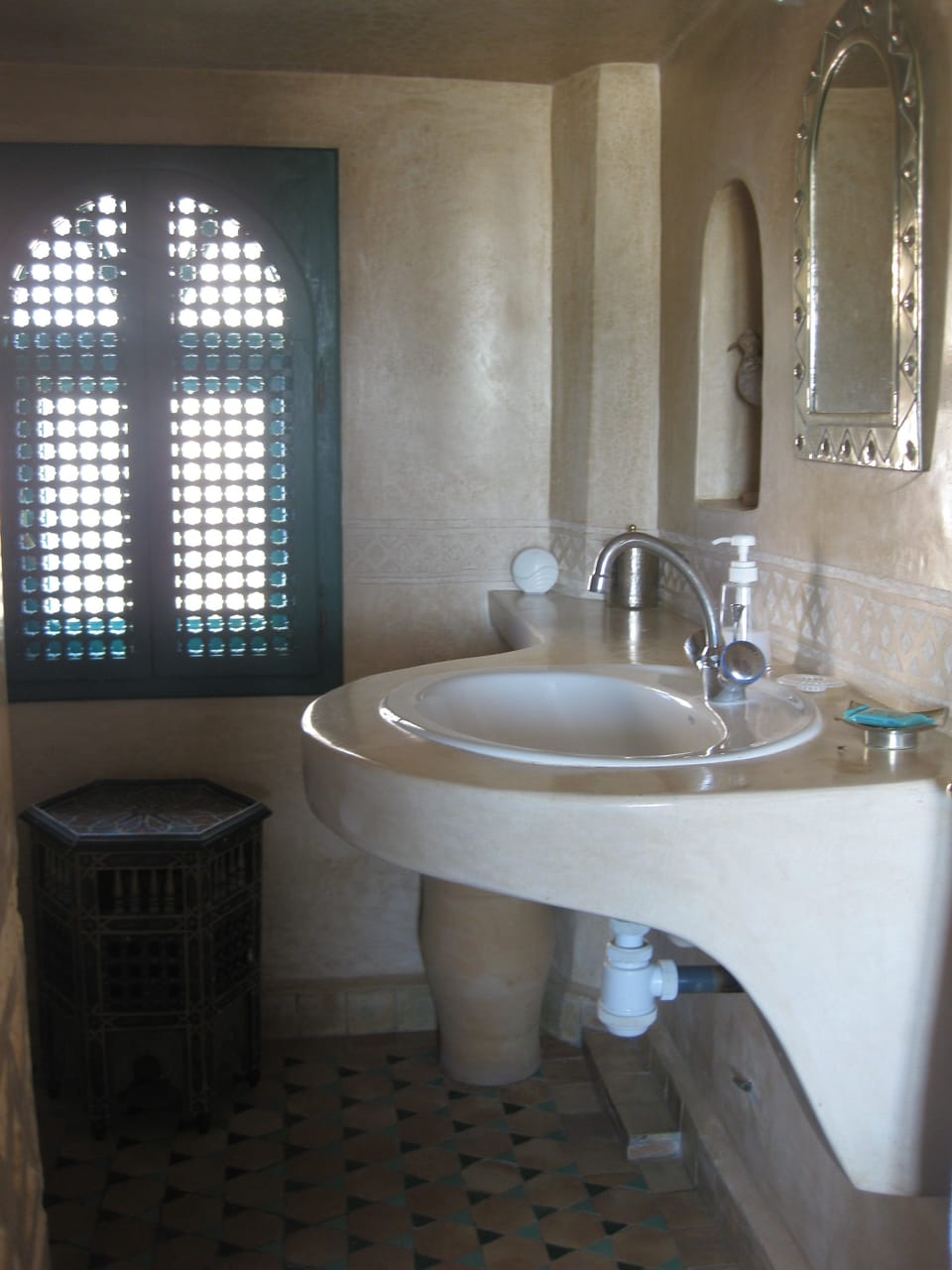Family Apartment, 2 Bedrooms, 2 Bathrooms, Sea View (Abla) | Bathroom | Shower, free toiletries, hair dryer (on request), towels