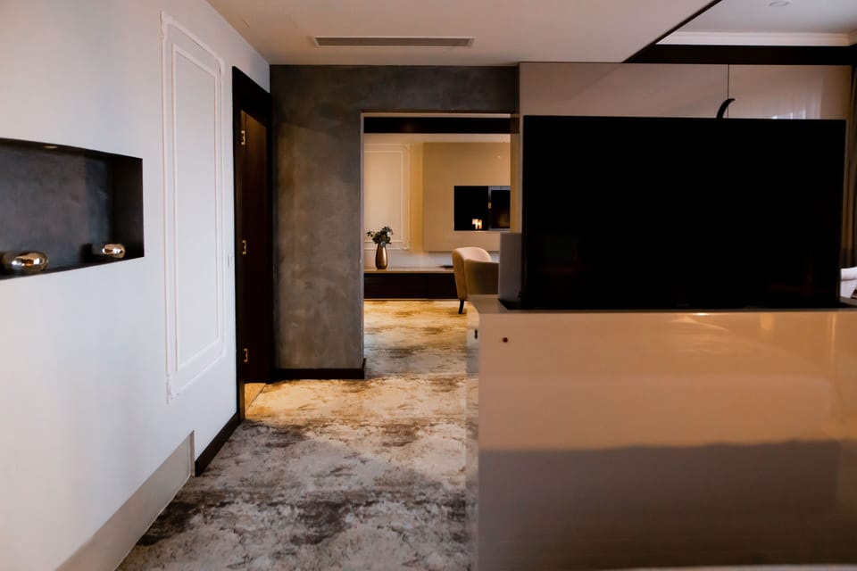 Royal Apartment, 1 Bedroom, 2 Bathrooms | Premium bedding, minibar, in-room safe, desk