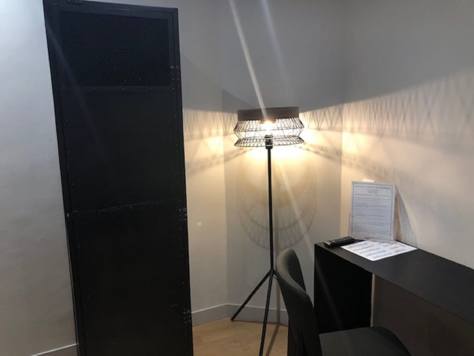 Comfort Double Room, 1 Double Bed | Desk, laptop workspace, blackout drapes, soundproofing