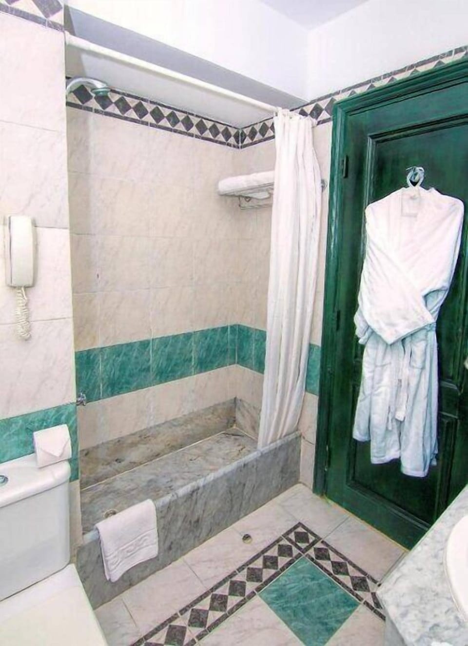 Free toiletries, hair dryer, bidet, towels