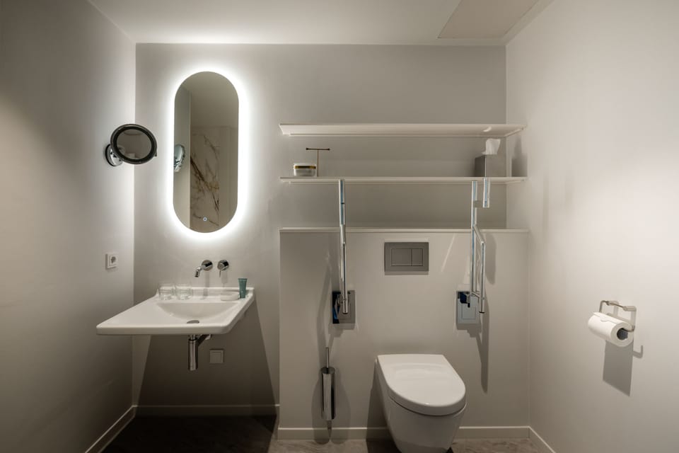Grand Double Room | Bathroom | Shower, rainfall showerhead, hair dryer, bathrobes