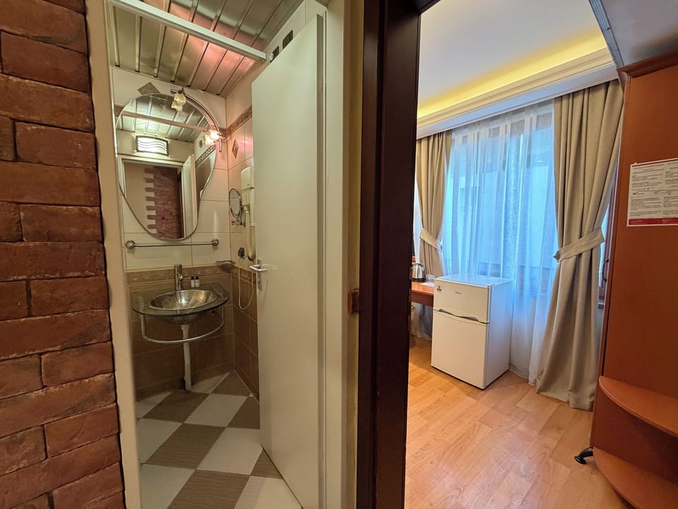 Standard Room, 1 Double Bed with Sofa bed | Premium bedding, minibar, individually decorated, individually furnished