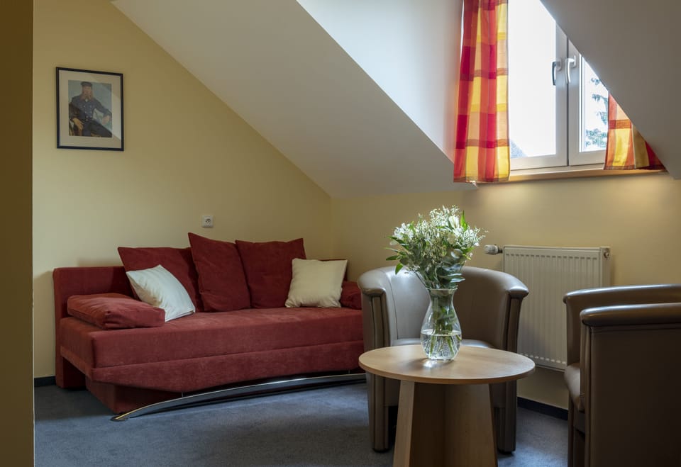 Triple Room | Living room | LCD TV
