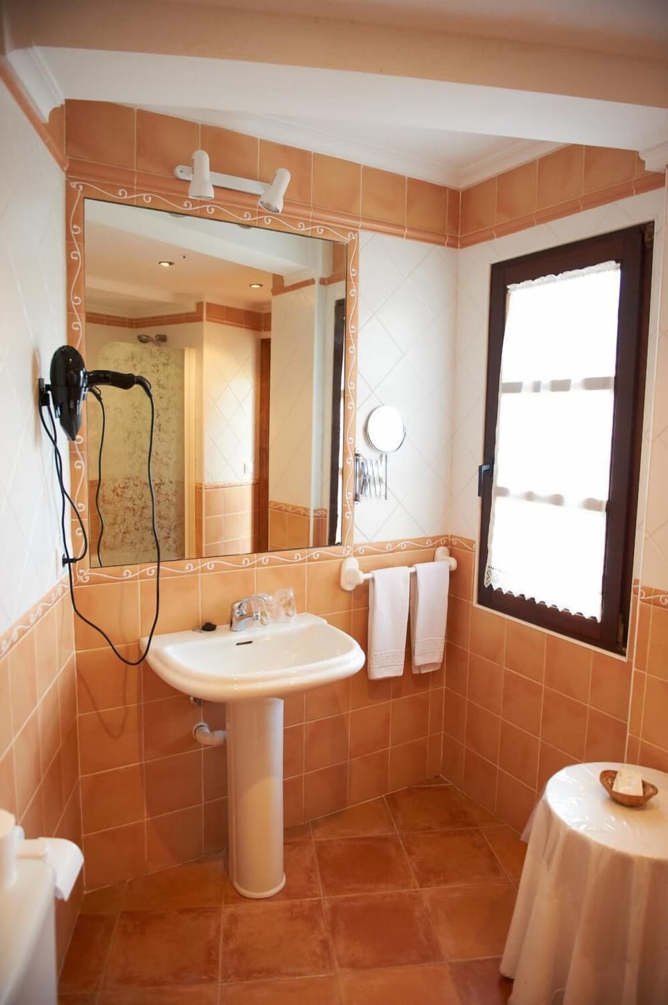 Free toiletries, hair dryer