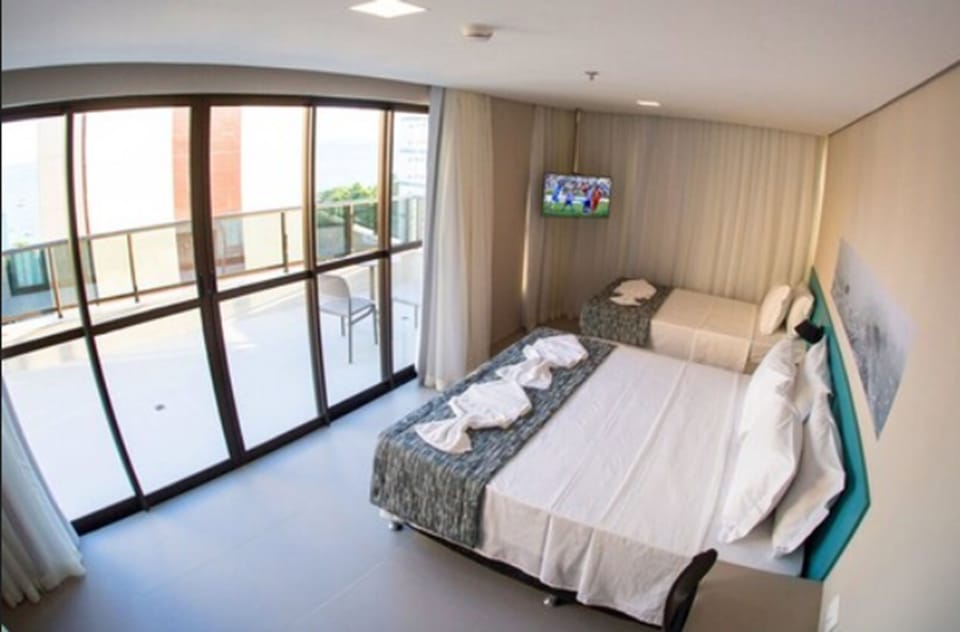 Terraza | Hypo-allergenic bedding, minibar, in-room safe, blackout drapes