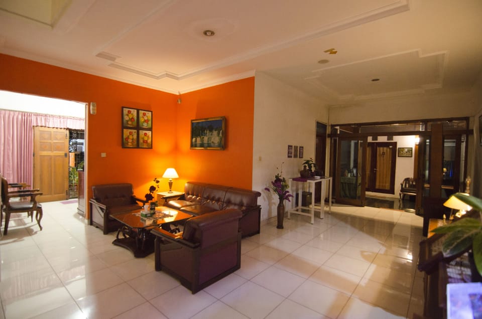 Fora Guest House Taman Lingkar Bed and Breakfast in Bandung