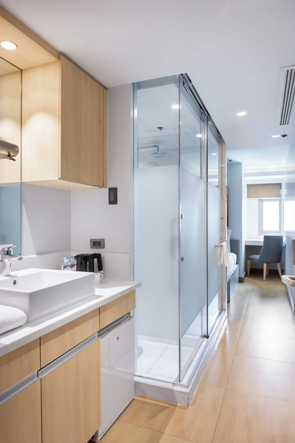 Mini Solo Room | In-room safe, individually decorated, individually furnished, free WiFi