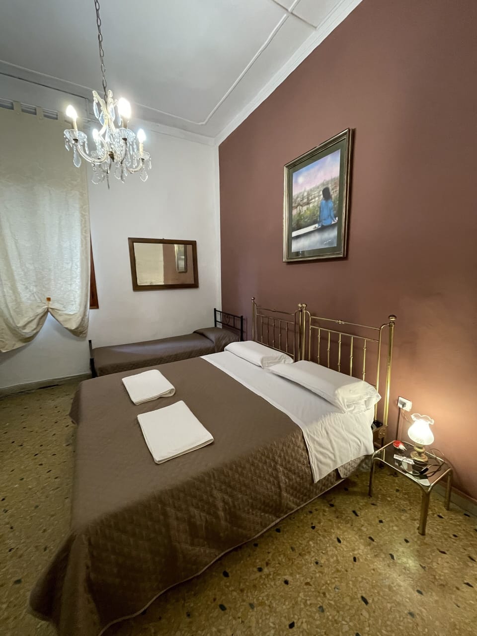 Basic Room, 1 Bedroom, Non Smoking, Shared Bathroom | Individually furnished, soundproofing, iron/ironing board, free WiFi
