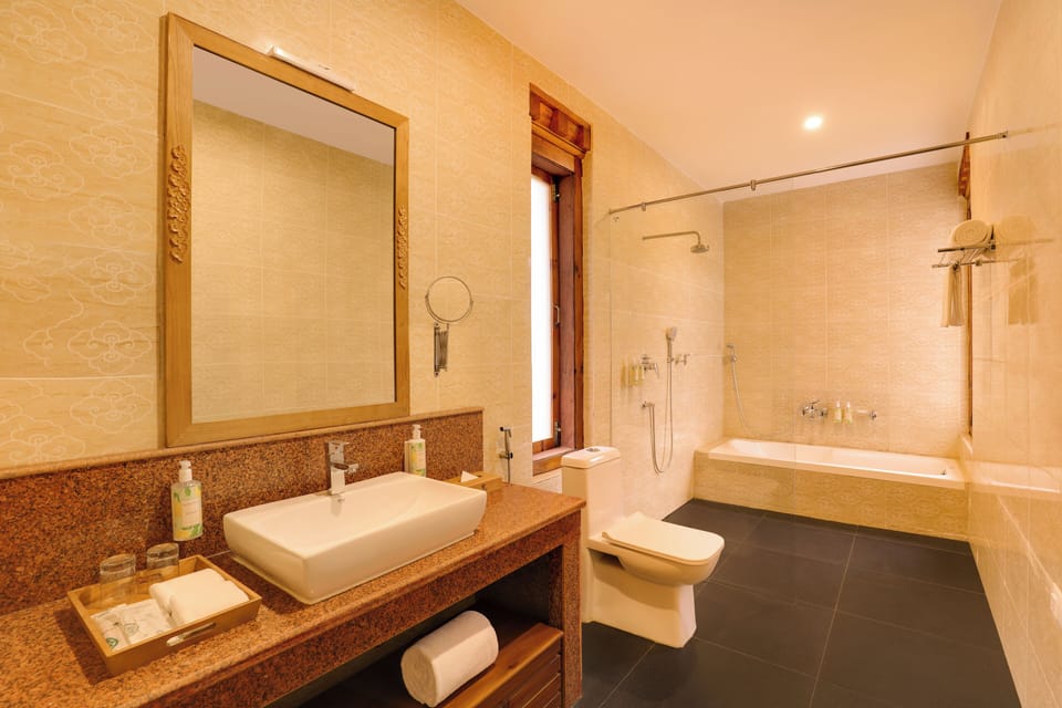 Villa | Bathroom | Free toiletries