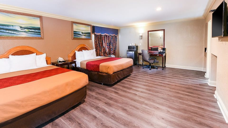 Standard Room, 2 Double Beds, Non Smoking | Desk, WiFi (free)