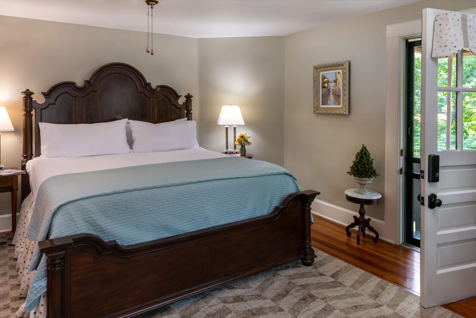Room, 1 King Bed (Wible Suite) | Premium bedding, individually decorated, individually furnished
